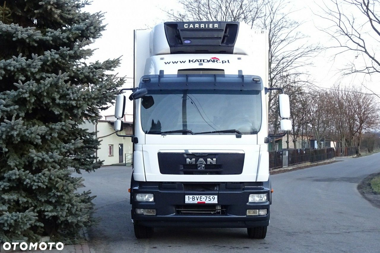 MAN TGM 18.250 Euro 5 chłodnia 20 palet winda sprowadzony - 2