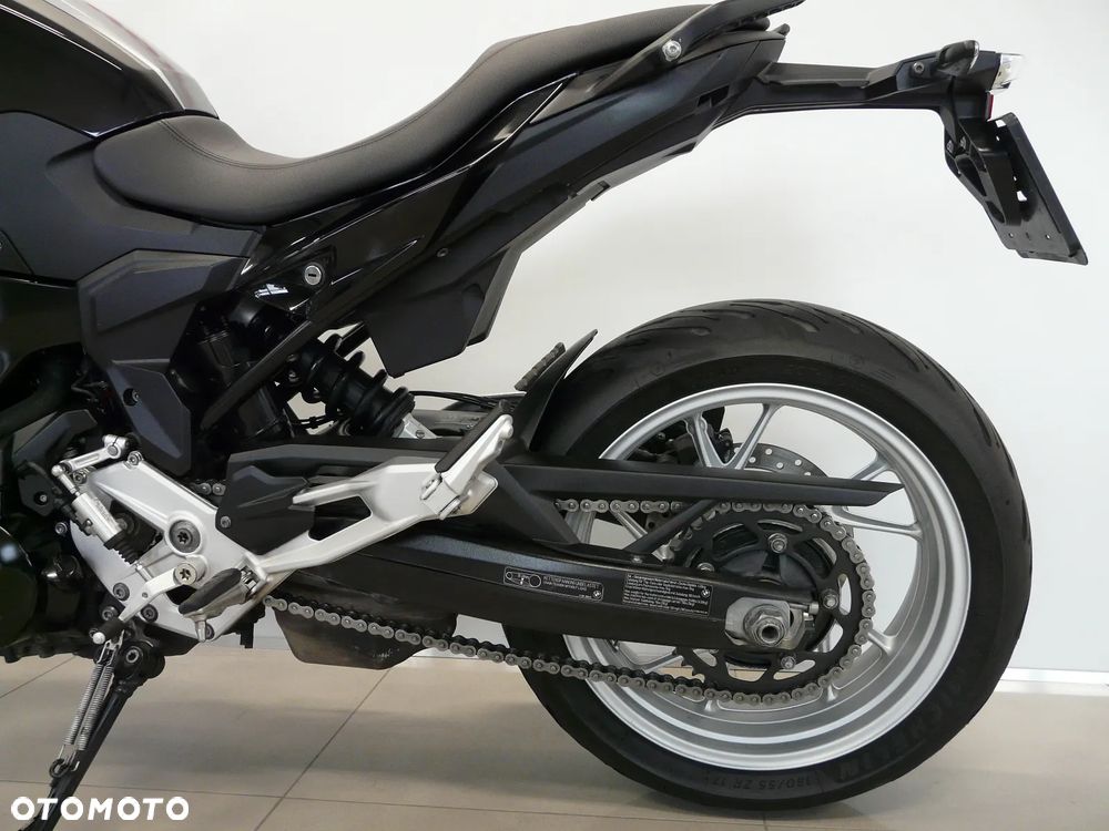 BMW R - 8
