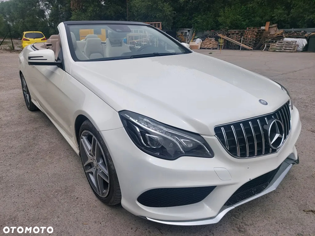 Mercedes-Benz Klasa E 400 4Matic Cabrio 9G-TRONIC AMG Line - 3