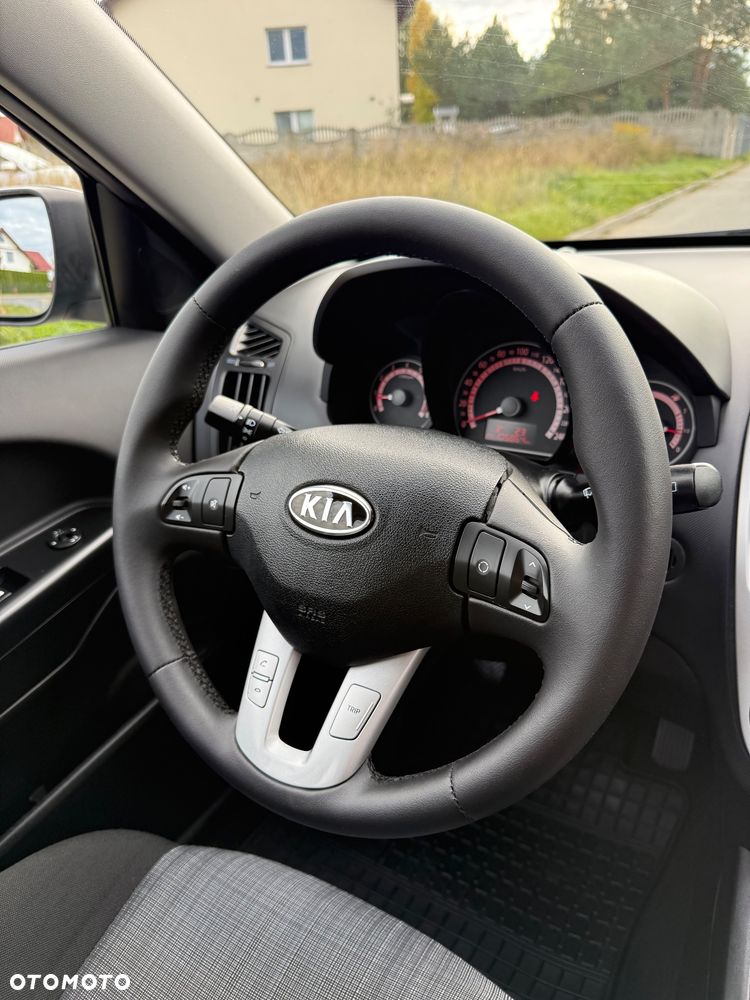 Kia Ceed - 22