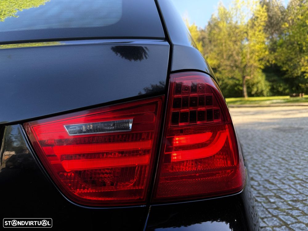 BMW 318 d LifeStyle - 13