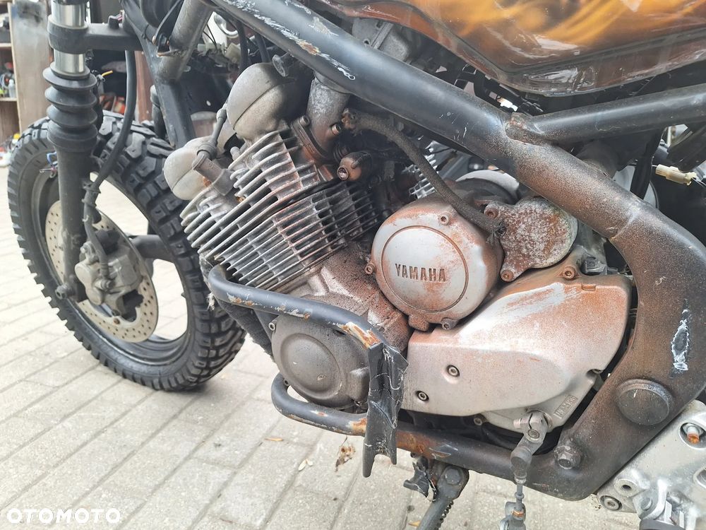 Yamaha XJ - 8