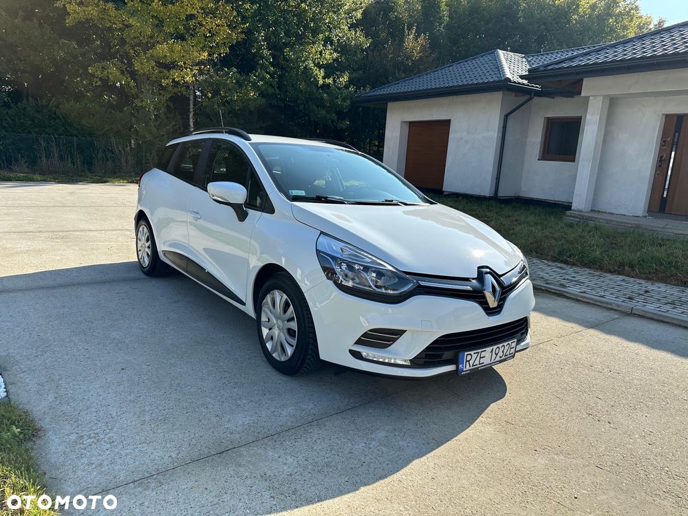 Renault Clio - 25