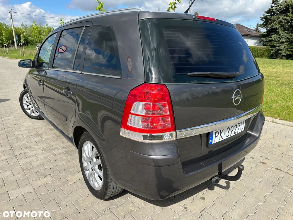 Opel Zafira - 11