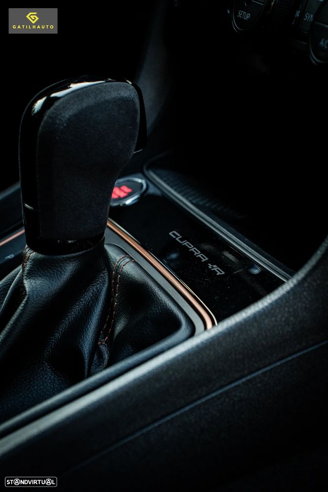 SEAT Leon ST 2.0 TSI S&S 4Drive DSG Cupra 300 Edition Carbon - 34