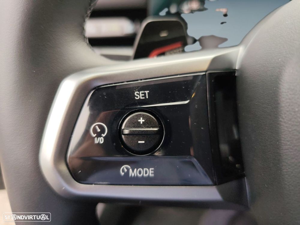 BMW 530 e Pack Desportivo M - 18