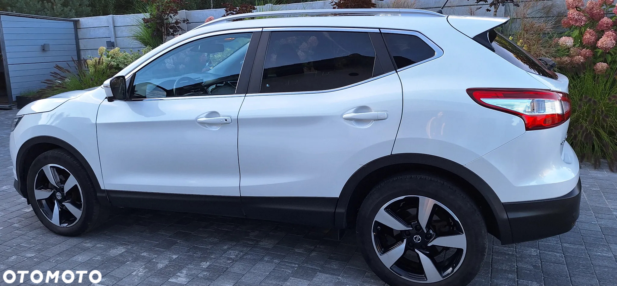 Nissan Qashqai 1.6 DCi N-Connecta Xtronic EU6 - 5