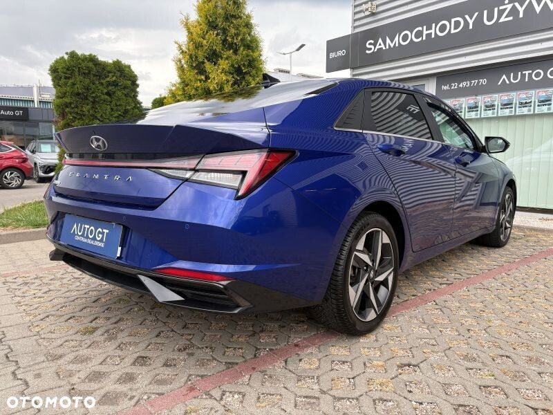 Hyundai Elantra 1.6 Smart CVT - 2