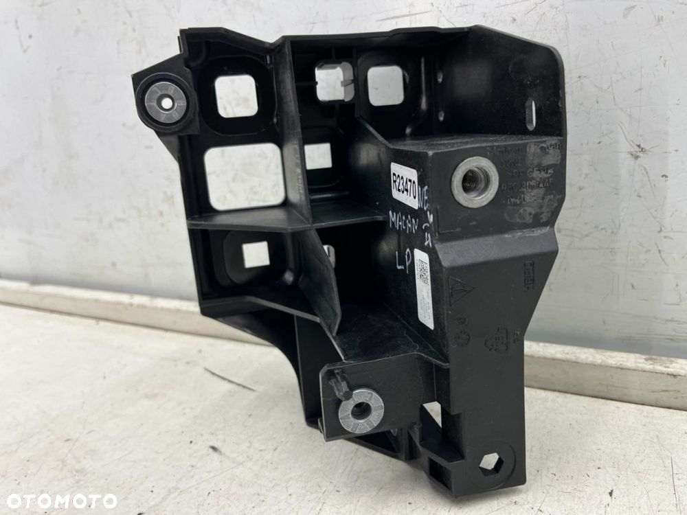 Pas przedni Macan II 95c 24r.- lewe przednie mocowanie chłodnic łącznik pasa wspornik zaczep - 3