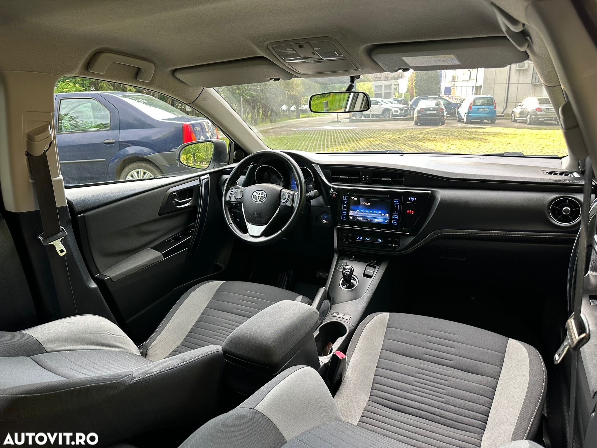 Toyota Auris 1.8 VVT-i Hybrid Automatik Style Selection - 13