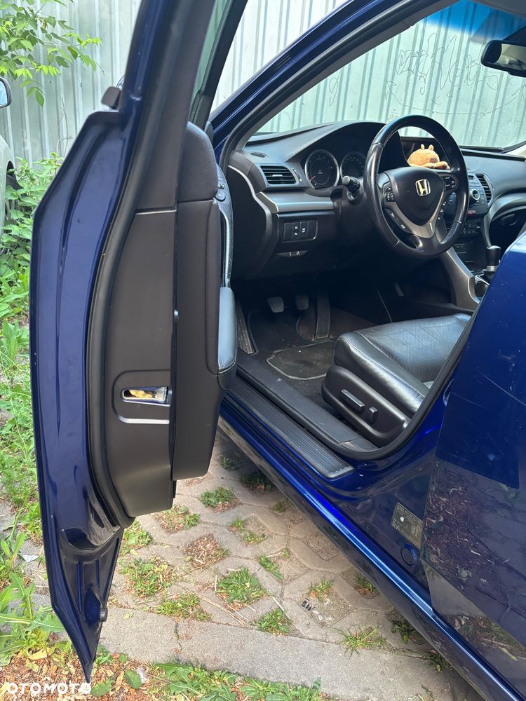 Honda Accord 2.0 Executive Nav - 15