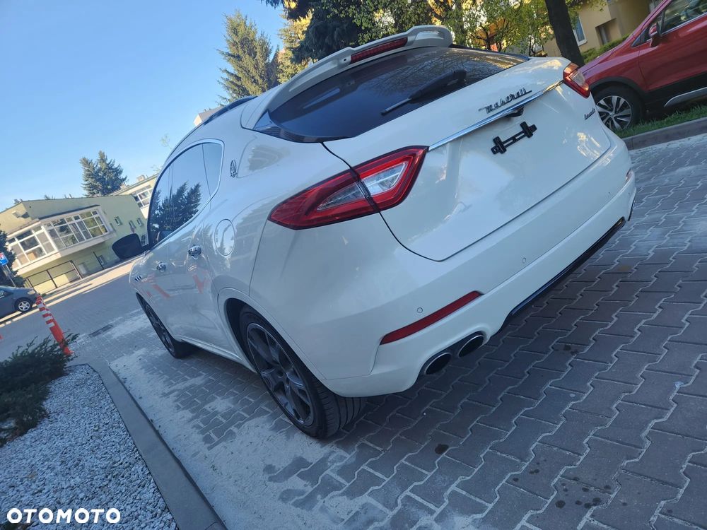 Maserati Levante Q4 - 12