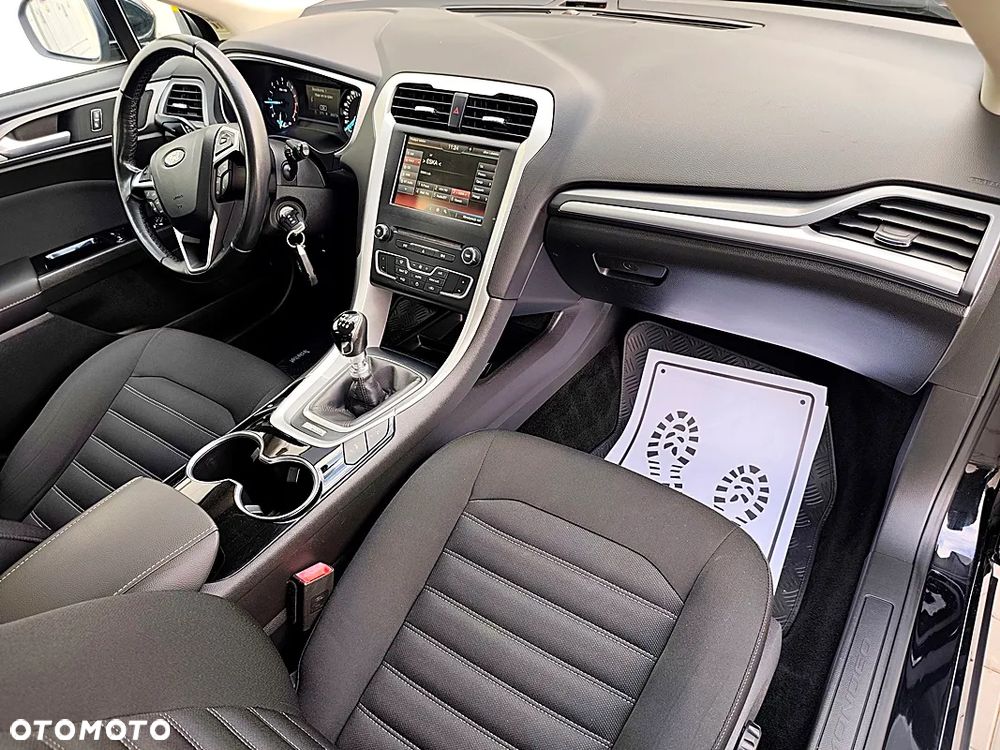 Ford Mondeo - 23