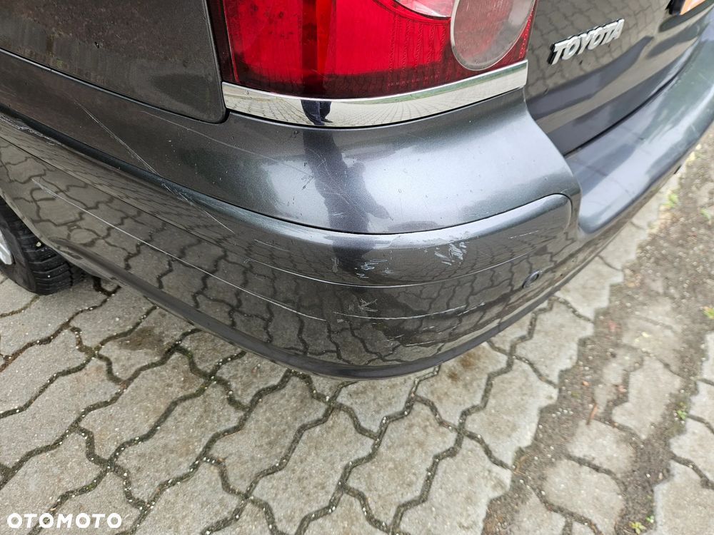 Toyota Avensis 2.2 D-4D Sol Plus - 10
