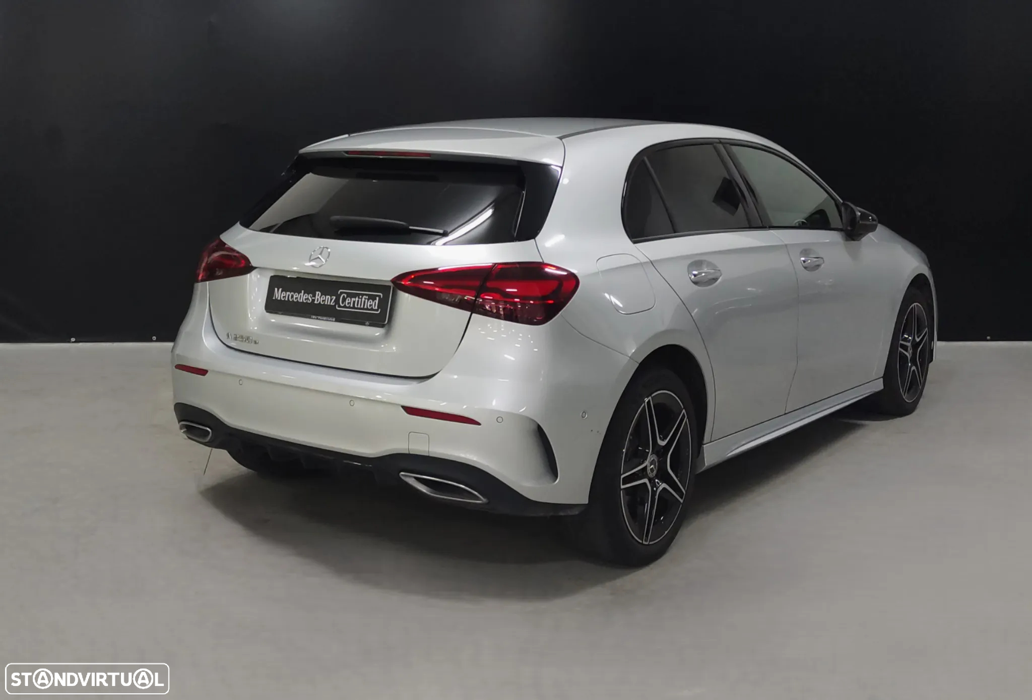 Mercedes-Benz A 250 e AMG Line - 4
