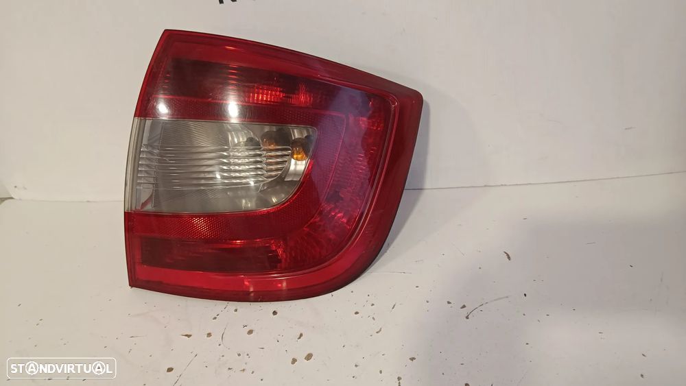 Farolim farol Skoda rapid 2013 - 2