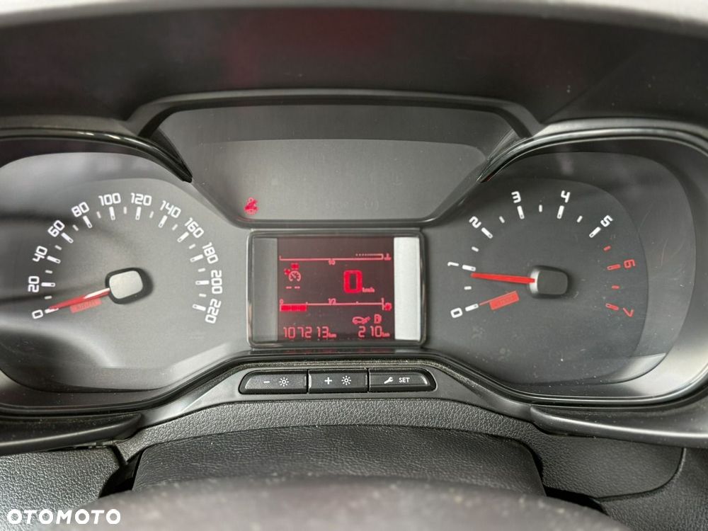 Toyota Proace City - 25