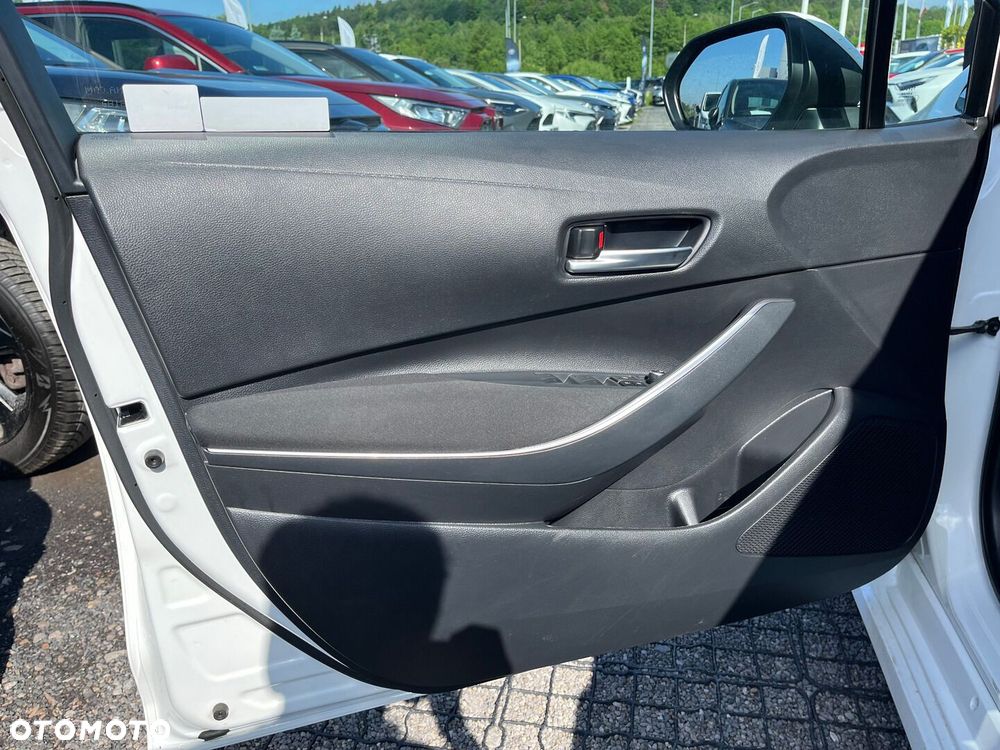 Toyota Corolla 1.8 Hybrid Comfort - 22