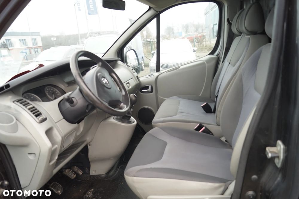 Opel VIVARO - 14