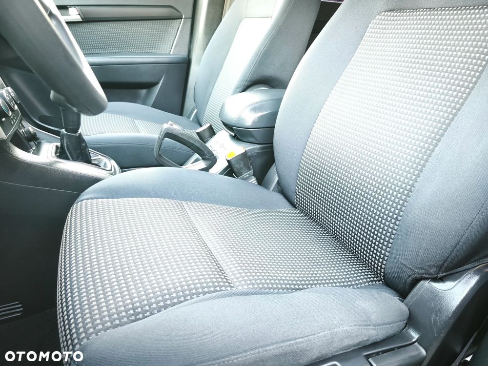 Chevrolet Captiva 2.4 2WD 5 Sitzer LS - 14