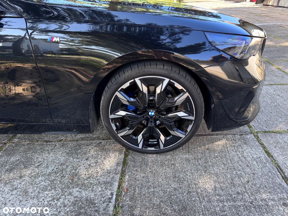 BMW Seria 5 520d xDrive mHEV M Sport - 4