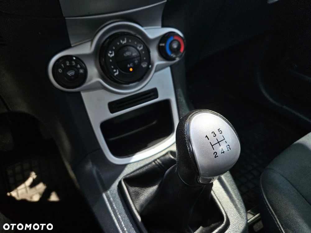 Ford Fiesta 1.25 Gold X EU6 - 13
