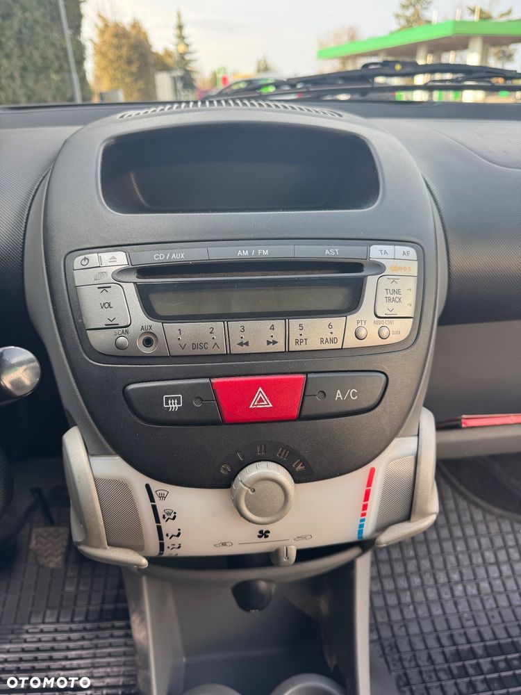 Toyota Aygo City - 16