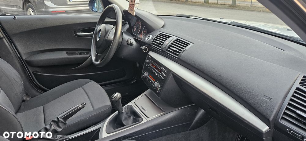BMW Seria 1 - 29