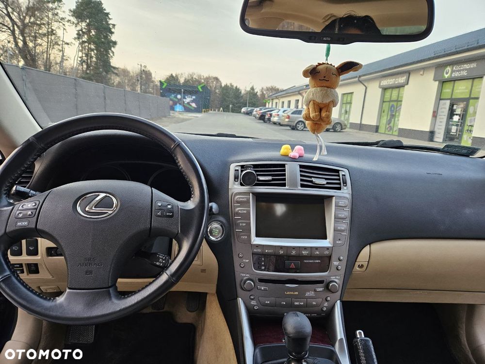 Lexus IS 220 D Prestige - 10