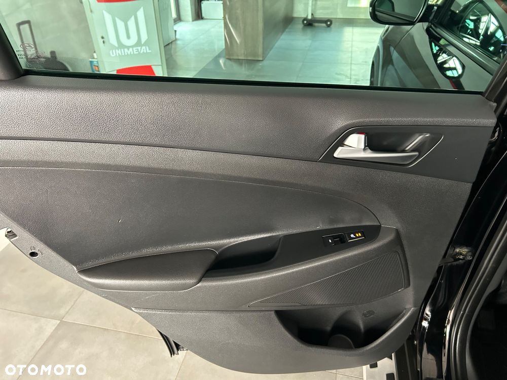 Hyundai Tucson blue 1.7 CRDi 2WD Advantage - 19