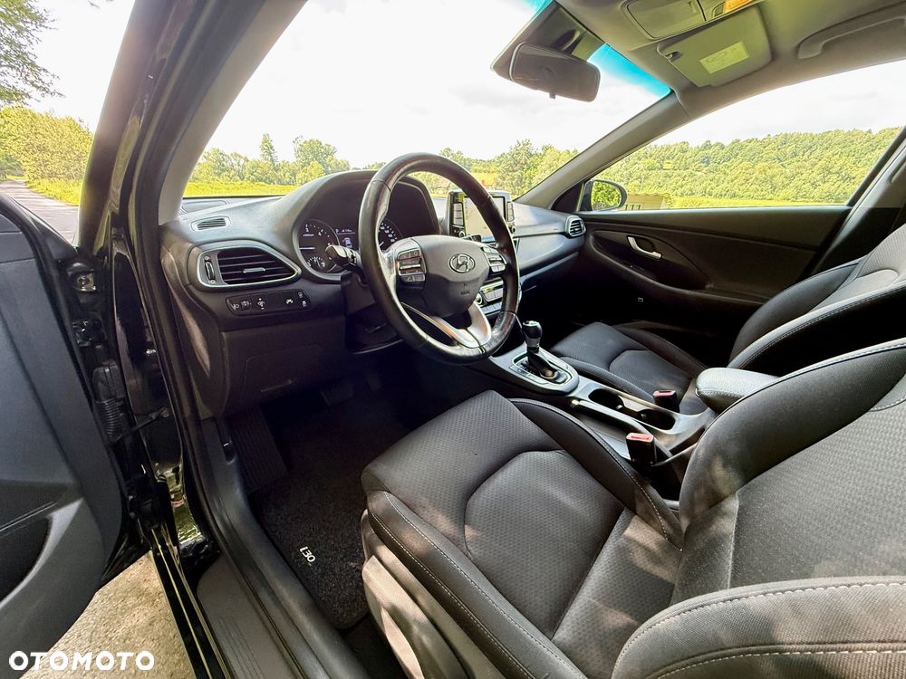 Hyundai i30 1.6 D Comfort DCT - 16