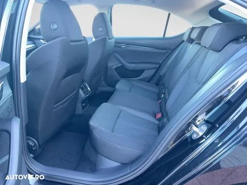 Skoda Octavia 1.5 TSI e-TEC DSG Clever - 11