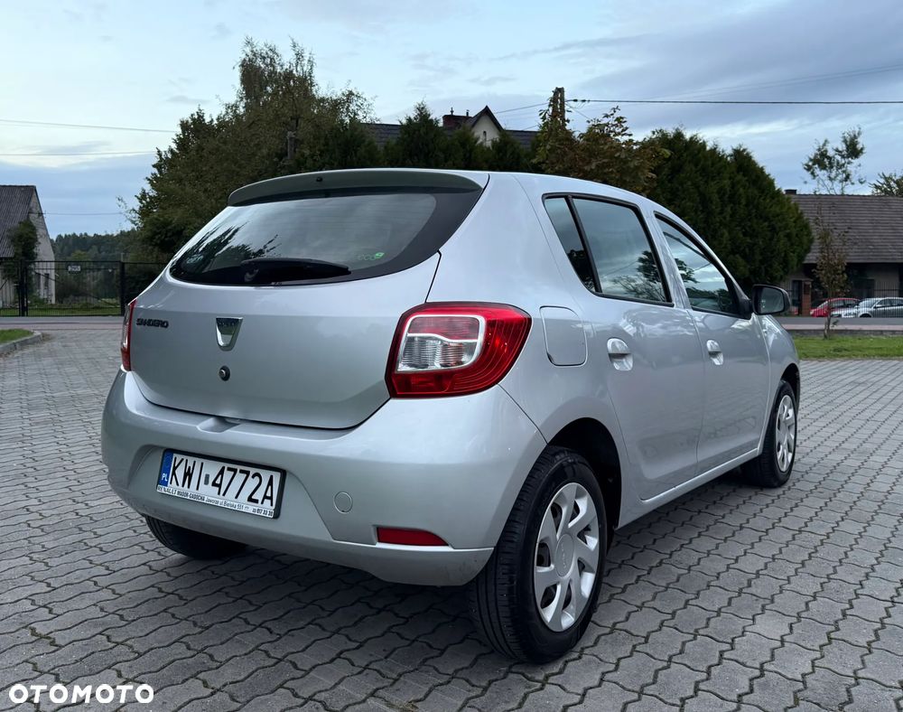 Dacia Sandero 1.5 dCi Laureate - 8