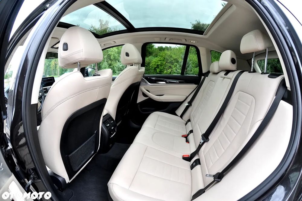 BMW X3 sDrive18d MHEV xLine - 33