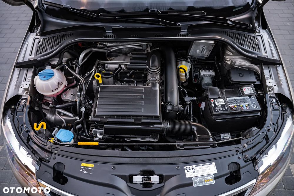 Skoda RAPID 1.2 TSI Active - 22