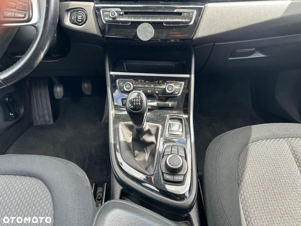BMW Seria 2 218d Luxury Line - 15