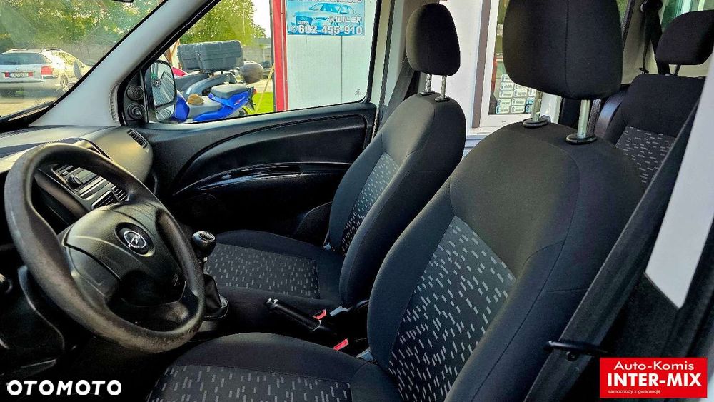 Opel Combo - 28
