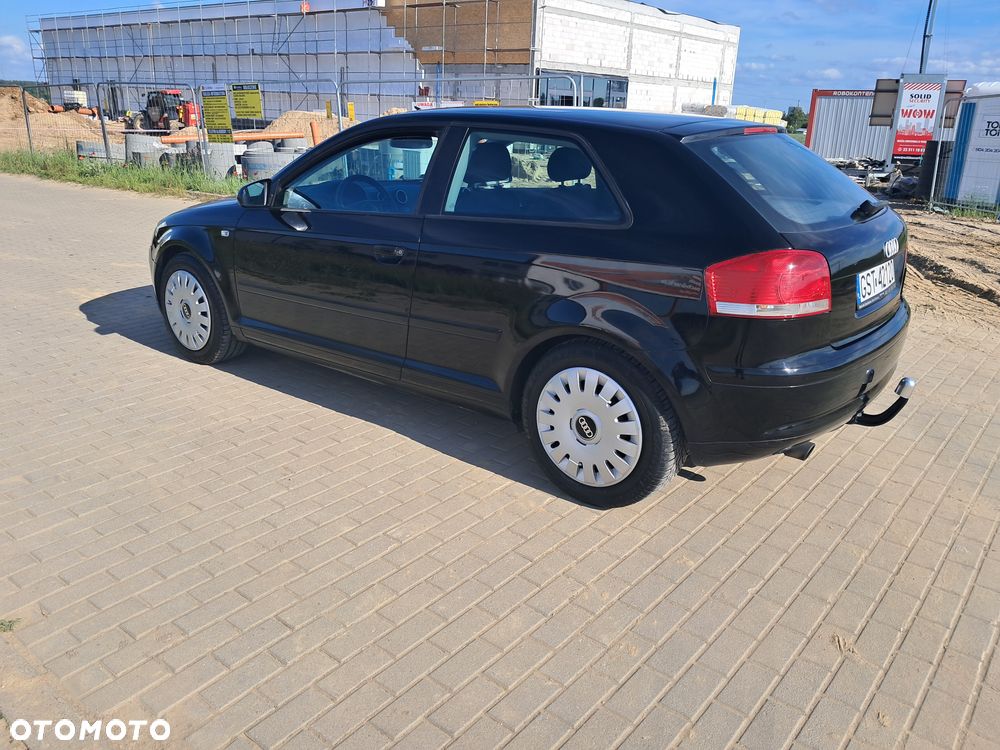 Audi A3 3-drzwiowe 1.6 Ambition - 6