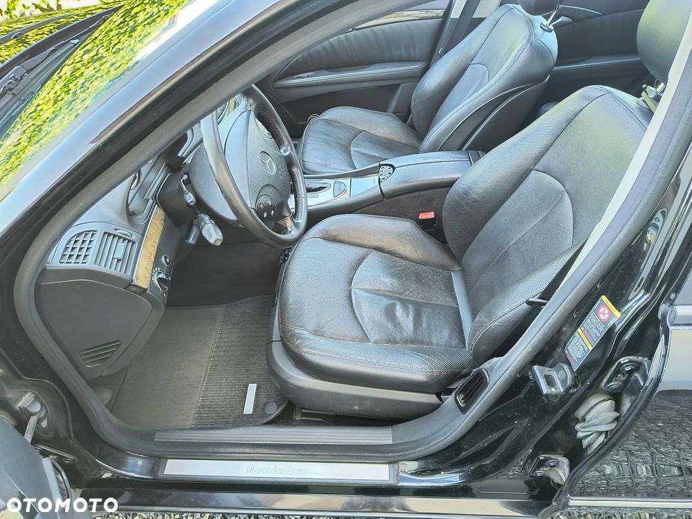 Mercedes-Benz Klasa E 320 T 4 Matic Avantgarde - 8