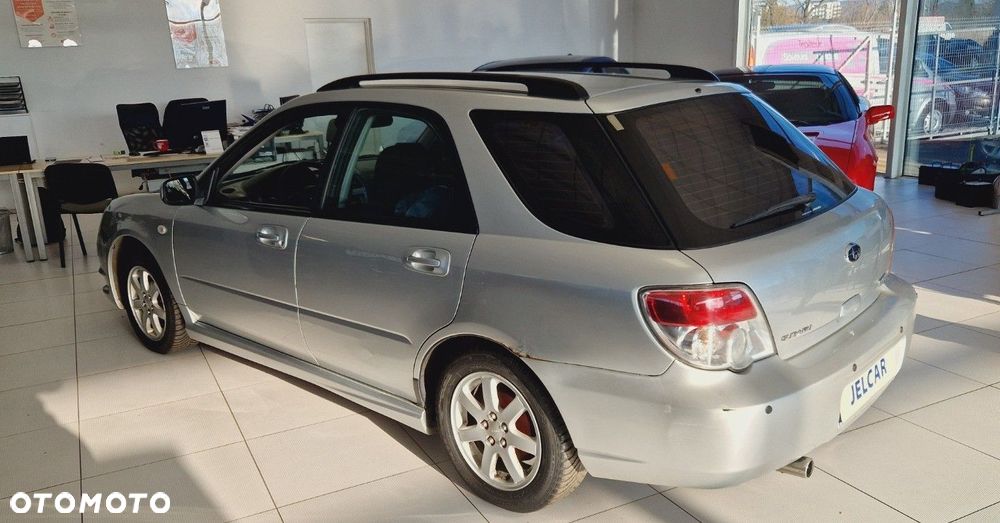 Subaru Impreza SW 1.5 RA - 2