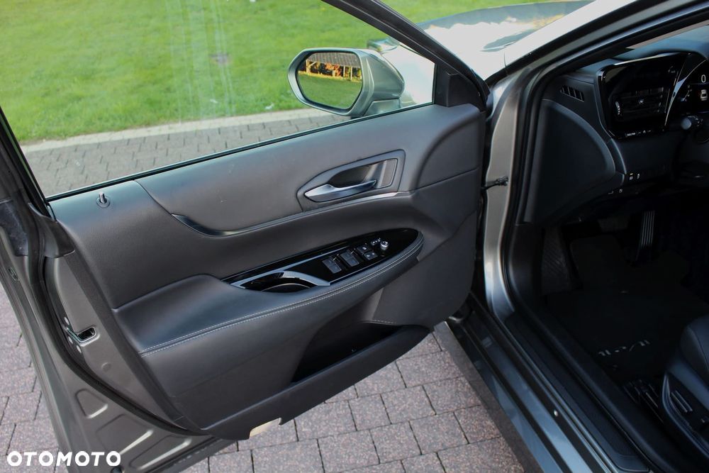 Toyota Mirai Prestige - 10
