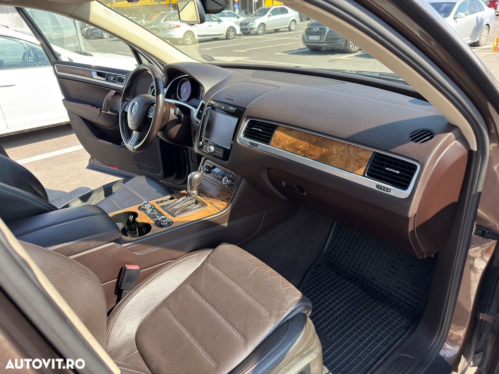 Volkswagen Touareg 3.0 V6 TDI BMT - 13