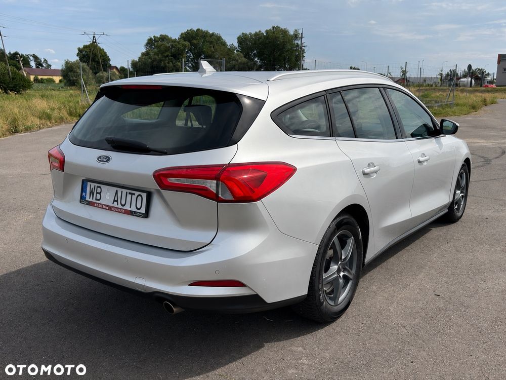 Ford Focus 1.5 EcoBlue STart-Stopp-System TITANIUM - 6
