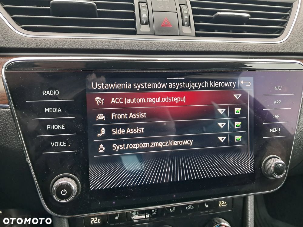 Skoda Superb 2.0 TDI SCR 4x4 Scout DSG - 31