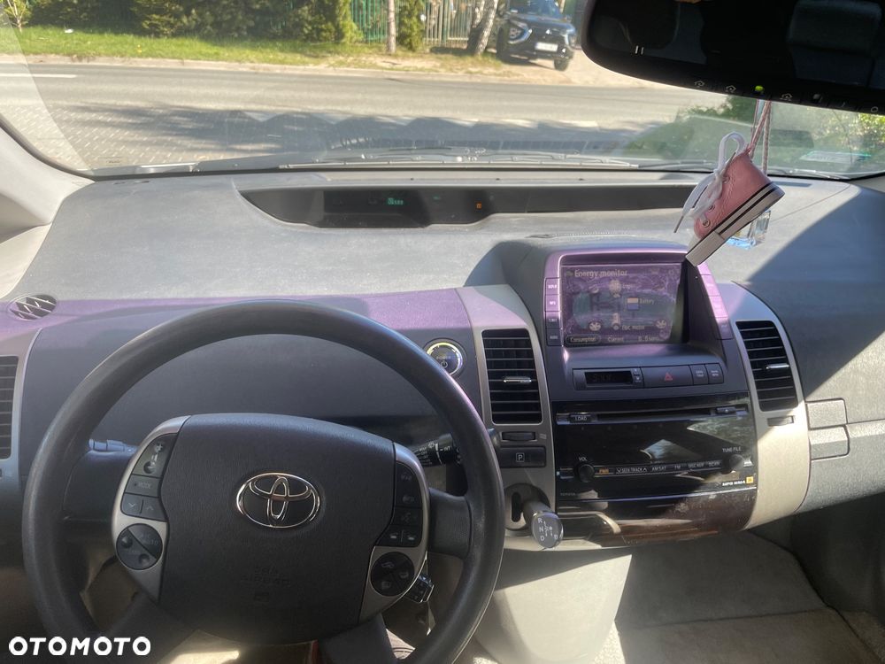 Toyota Prius 1.5 VVT-i Prestige - 7