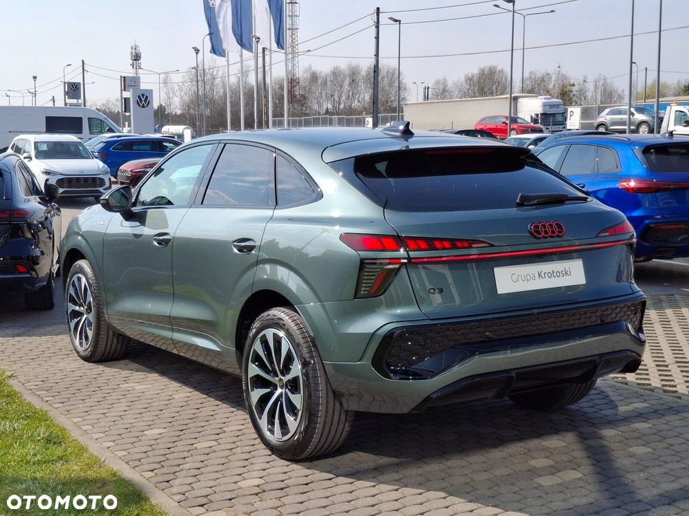 Audi Q3 Sportback - 8