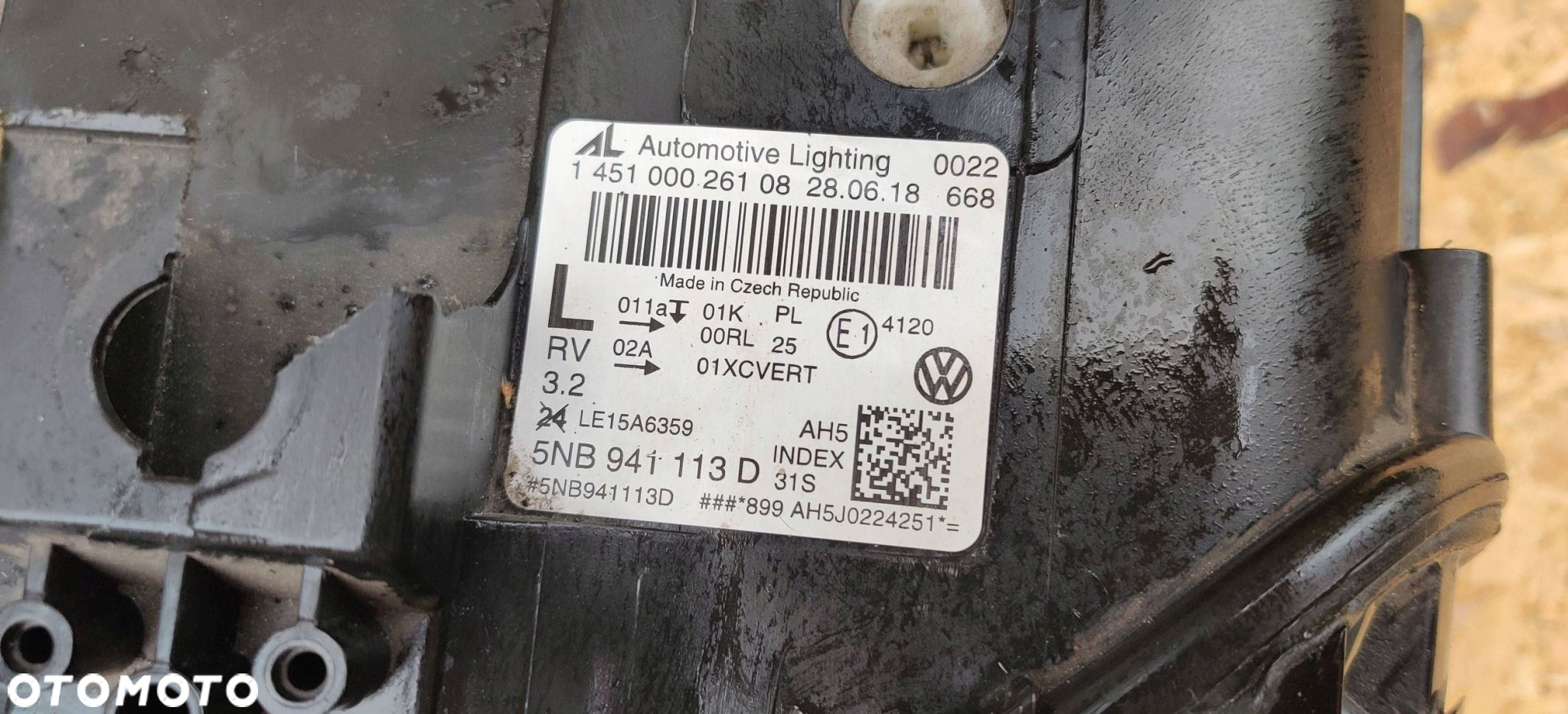 Volkswagen Tiguan 2016 Lampa przednia LEWA USZKODZONA - 10