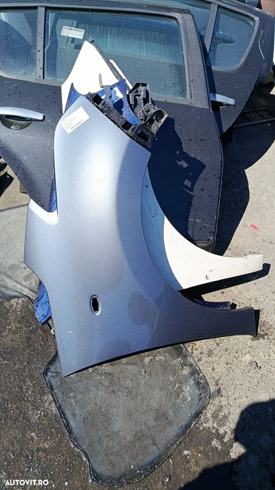 Aripa dreapta fata Citroen C3 Picasso - 1