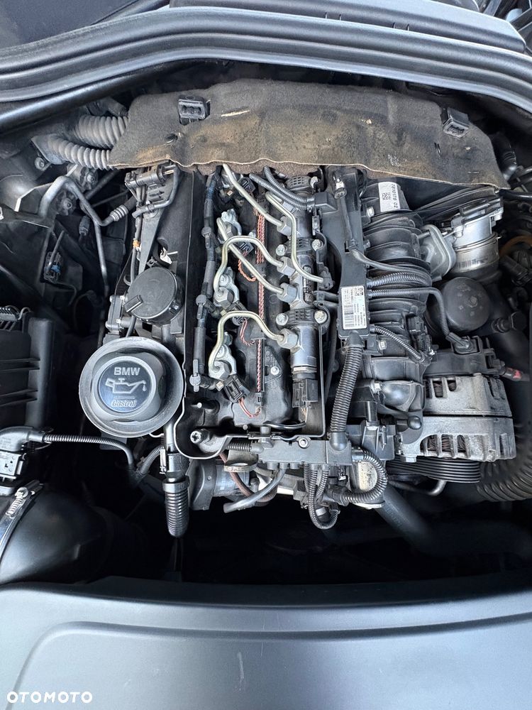 BMW Seria 5 520d - 24