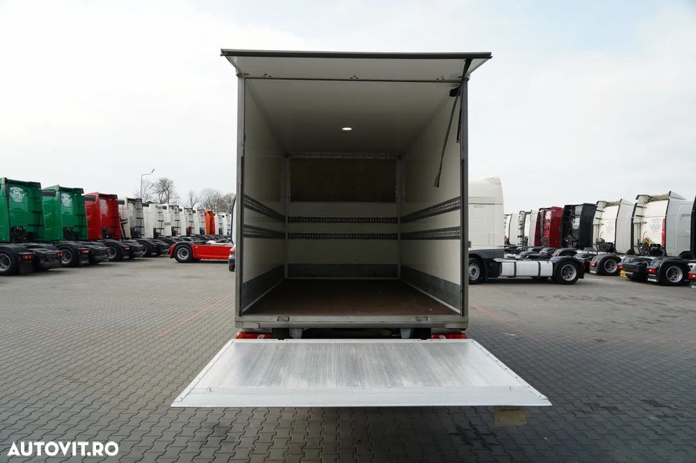 Volkswagen CRAFTER / CONTAINER / DHOLLANDIA LIFT / 2019 / TWIN / 3 LOCURI / - 20